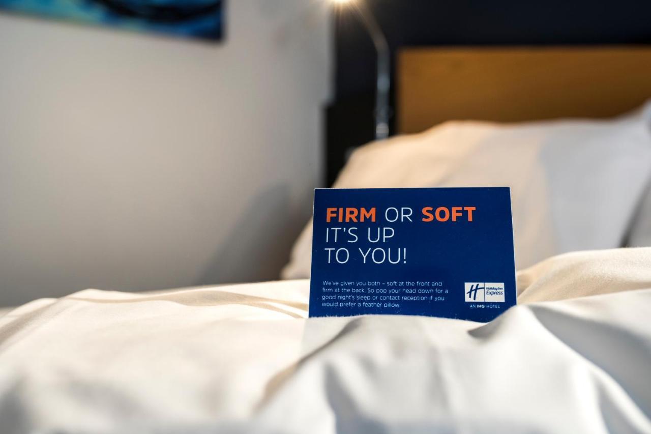 Holiday Inn Express Stoke-On-Trent By Ihg Εξωτερικό φωτογραφία