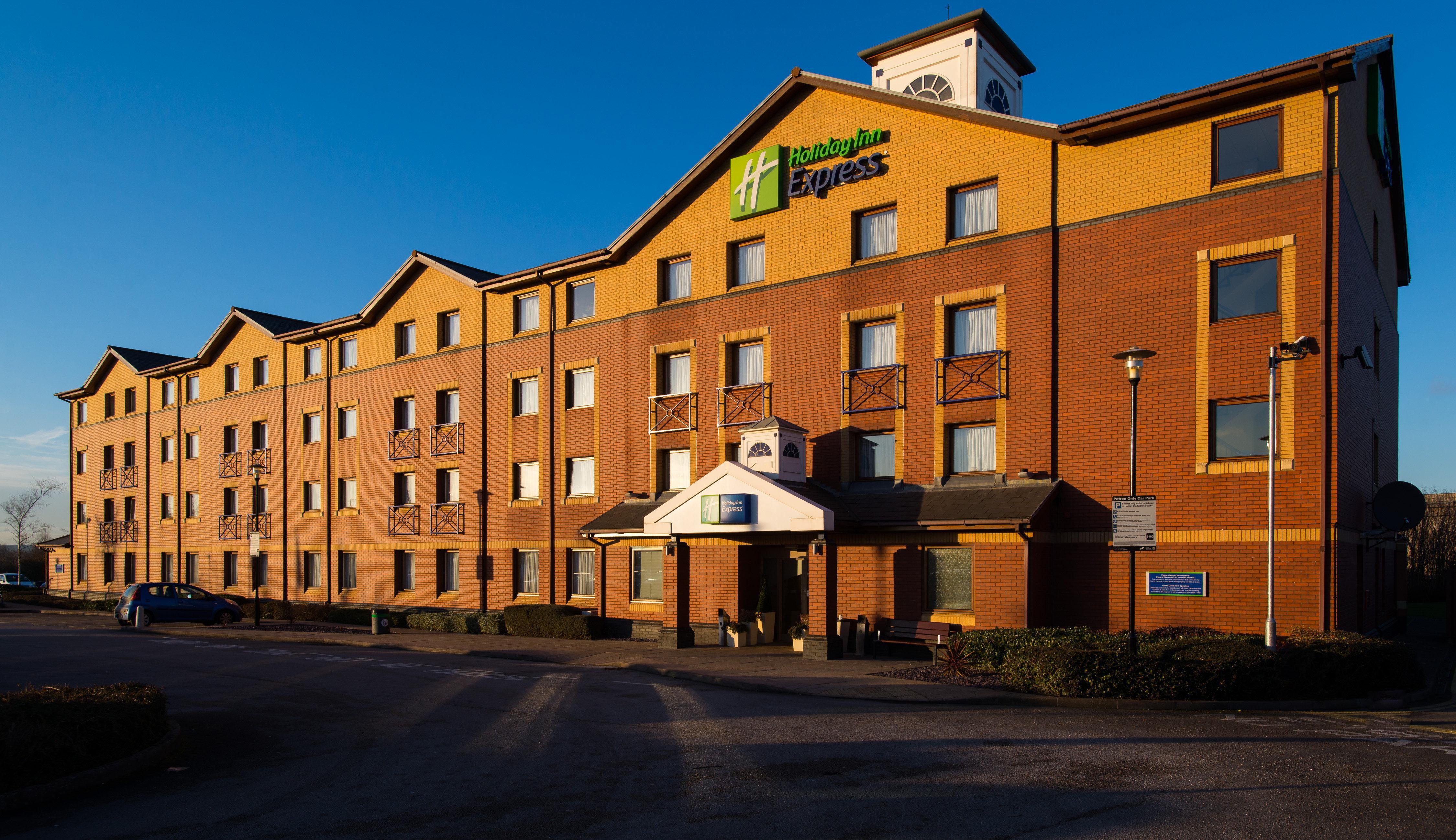 Holiday Inn Express Stoke-On-Trent By Ihg Εξωτερικό φωτογραφία