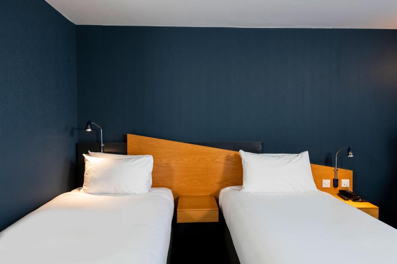 Holiday Inn Express Stoke-On-Trent By Ihg Εξωτερικό φωτογραφία