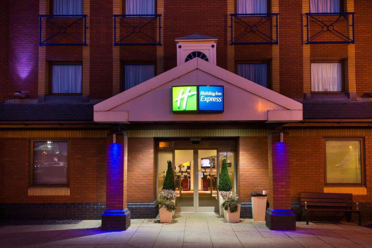 Holiday Inn Express Stoke-On-Trent By Ihg Εξωτερικό φωτογραφία