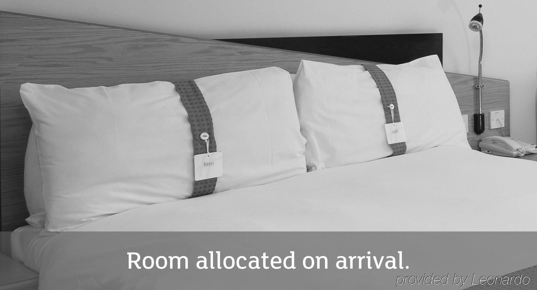 Holiday Inn Express Stoke-On-Trent By Ihg Εξωτερικό φωτογραφία