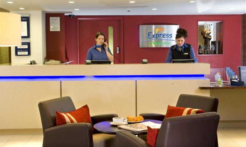 Holiday Inn Express Stoke-On-Trent By Ihg Εξωτερικό φωτογραφία
