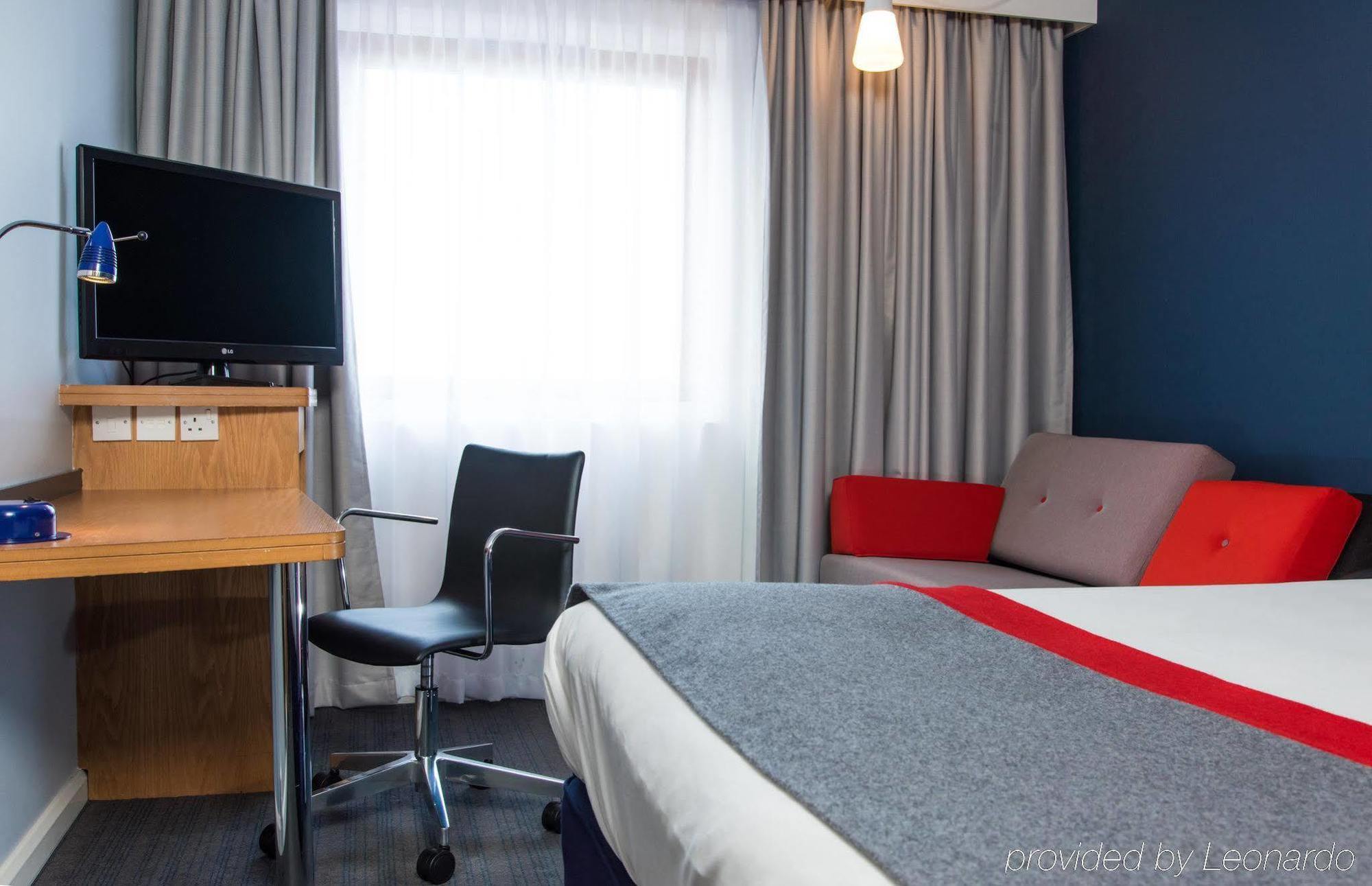 Holiday Inn Express Stoke-On-Trent By Ihg Εξωτερικό φωτογραφία