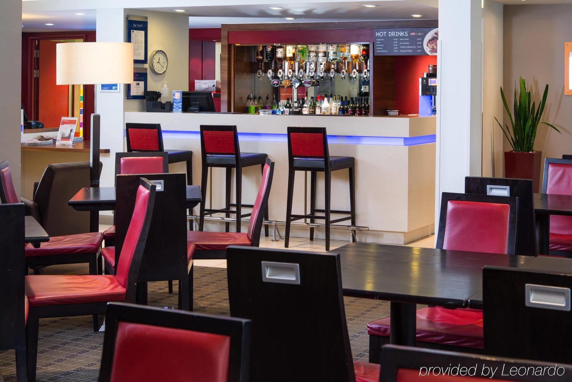 Holiday Inn Express Stoke-On-Trent By Ihg Εξωτερικό φωτογραφία