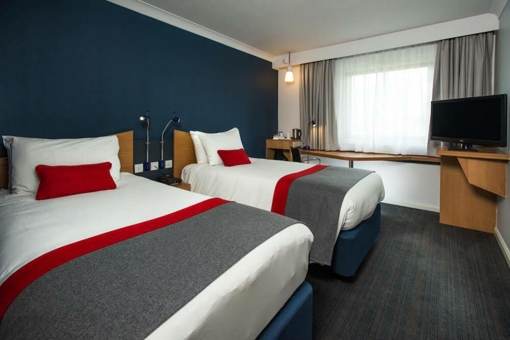 Holiday Inn Express Stoke-On-Trent By Ihg Εξωτερικό φωτογραφία